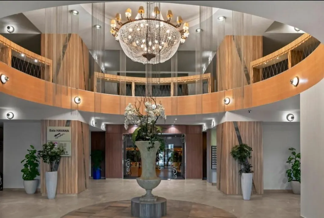 アパートホテル Central Chic Apartament With Spa And Gym ブカレスト